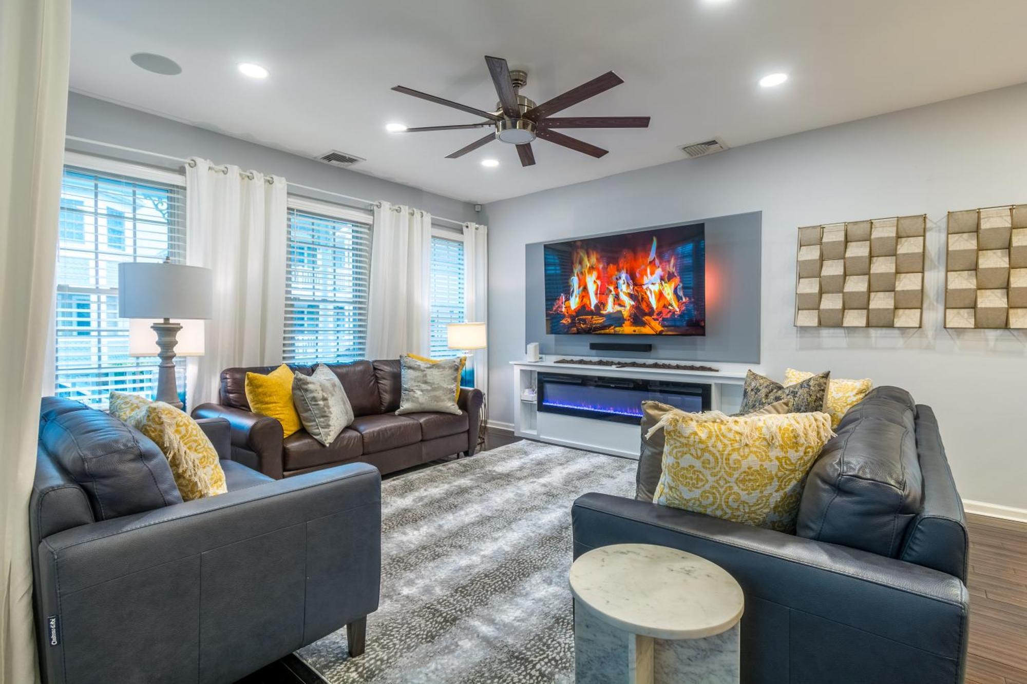 Luxury Beachside Vacation Getaway - Oceanview, Movie Theatre, Mini Golf