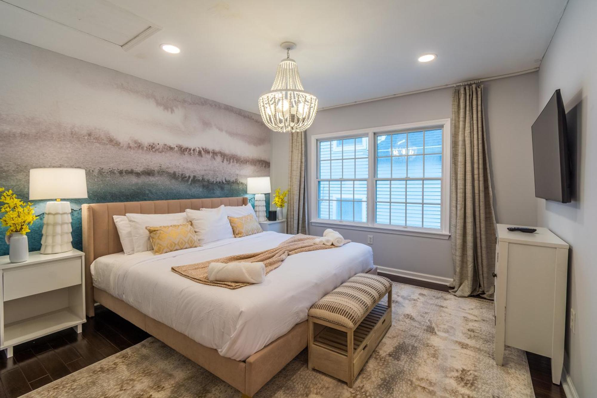 Luxury Beachside Vacation Getaway - Oceanview, Movie Theatre, Mini Golf