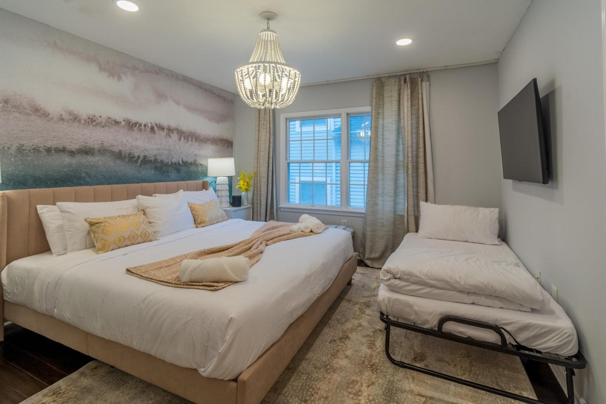 Holiday home Luxury Beachside Vacation Getaway - Oceanview, Movie Theatre, Mini Golf *